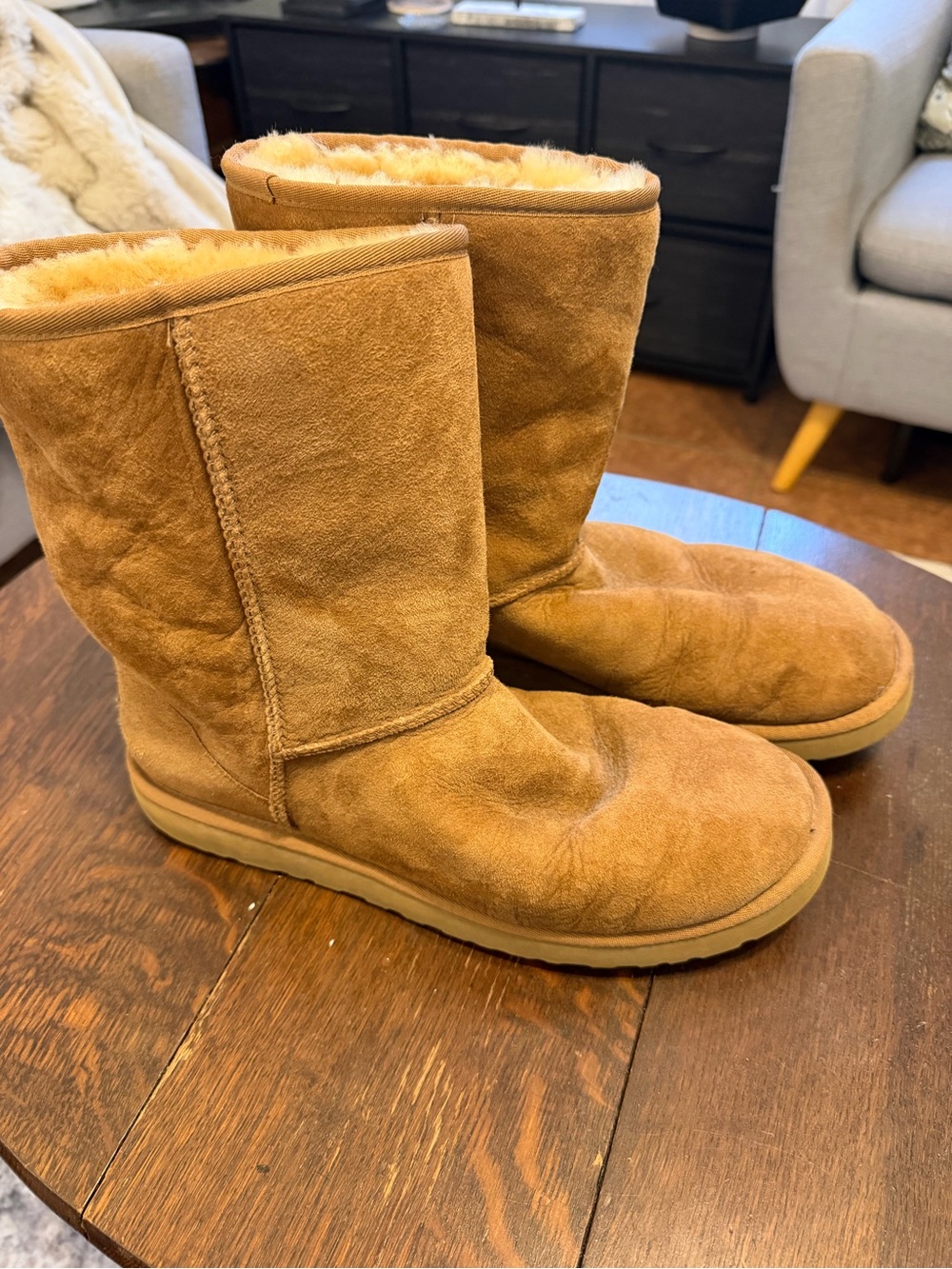 UGG Classic Short 5800 Boots - 11M